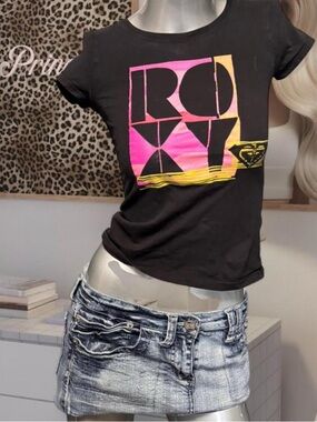 Roxy Y2K black baby tee with pink and yellow accents